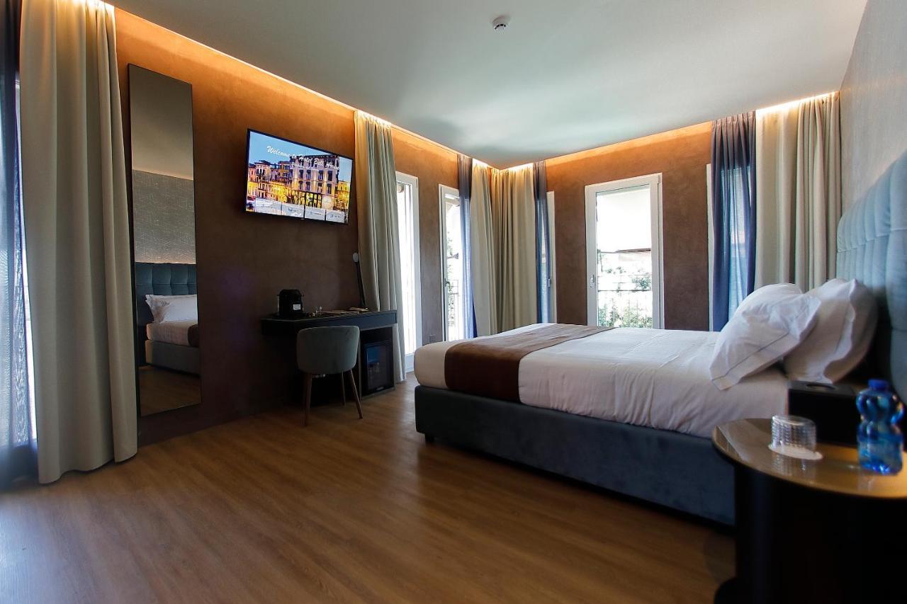 Hotel Bell'arrivo By Dori Peschiera del Garda